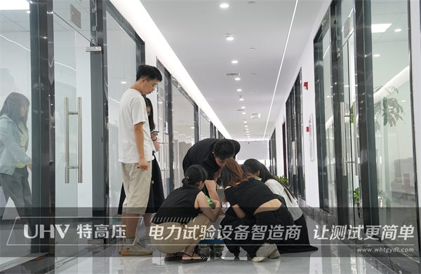 夏日送清凉,关爱沁人心!武汉特高压为全体员工发放夏季福利(图8) 夏日送清凉,关爱沁人心!武汉特高压为全体员工发放夏季福利(图8)
